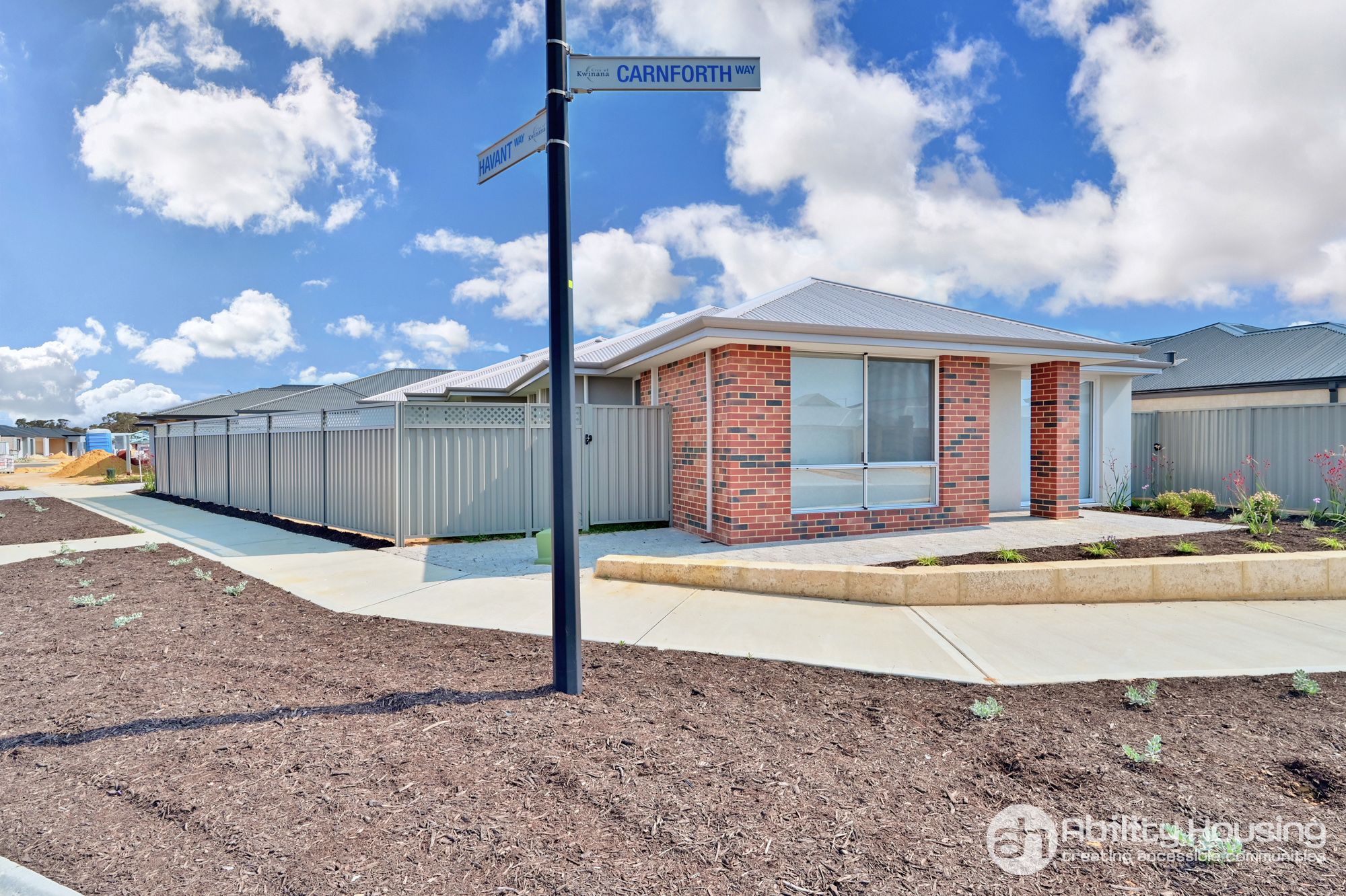 WEB Y24 587 28 Carnforth Wy-002