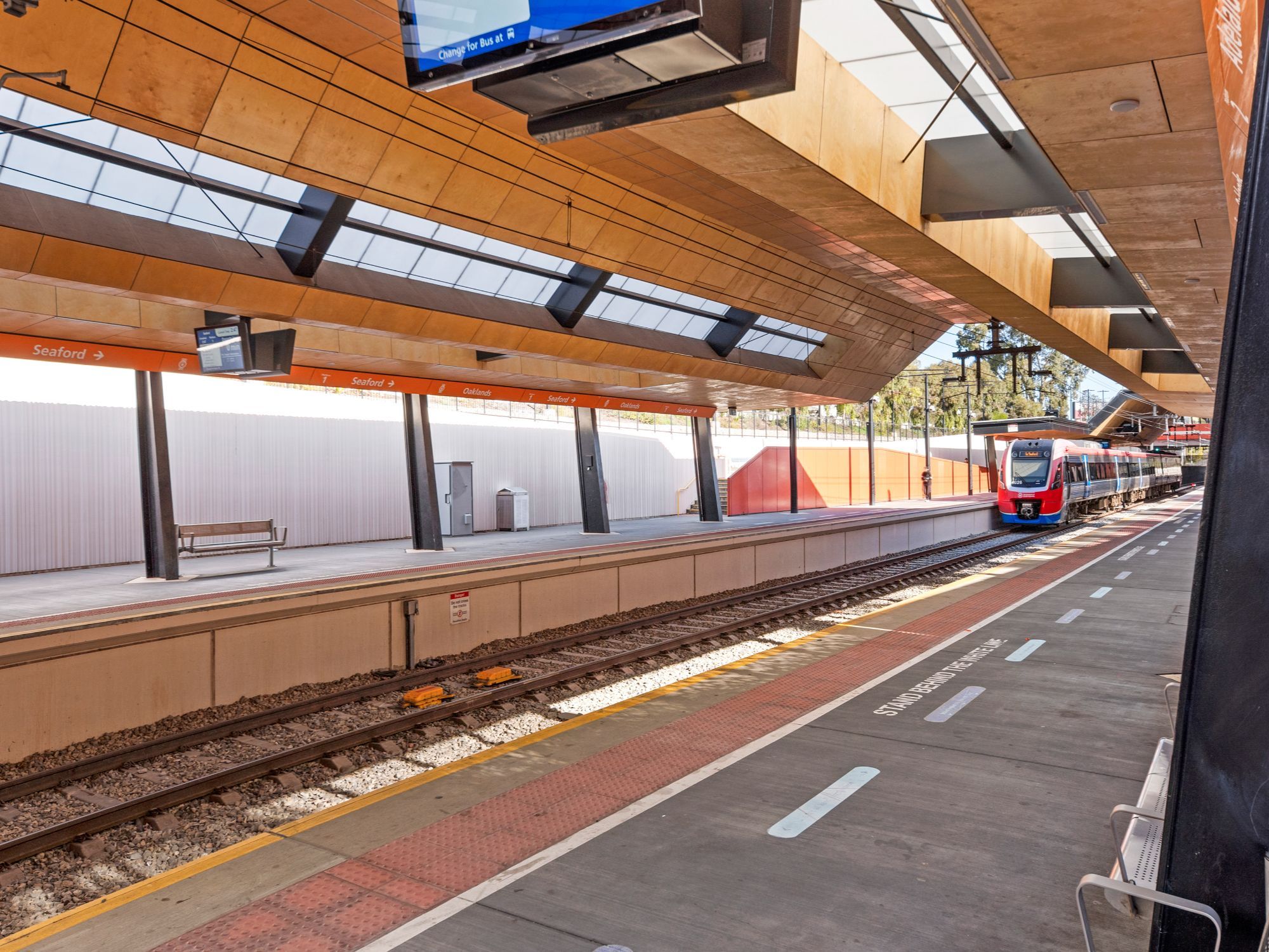 Marion   Oaklands Railway Station HR No Logo