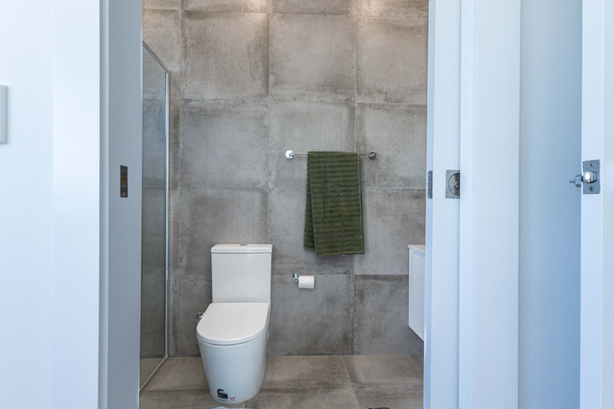 4540ce3f d965-4059-9753-4d3e0bb7389f