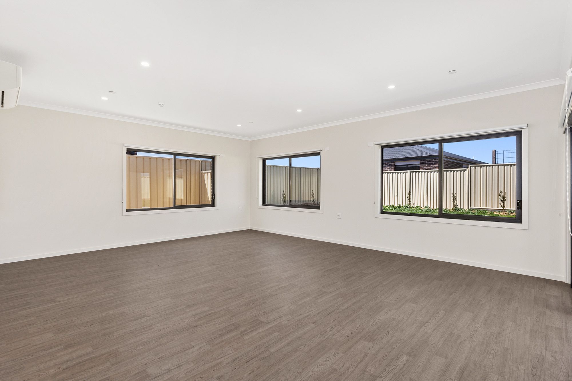 Sandringham   Living Dining LR No Logo