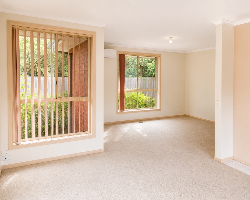 2 39 Golf Road Photo 5