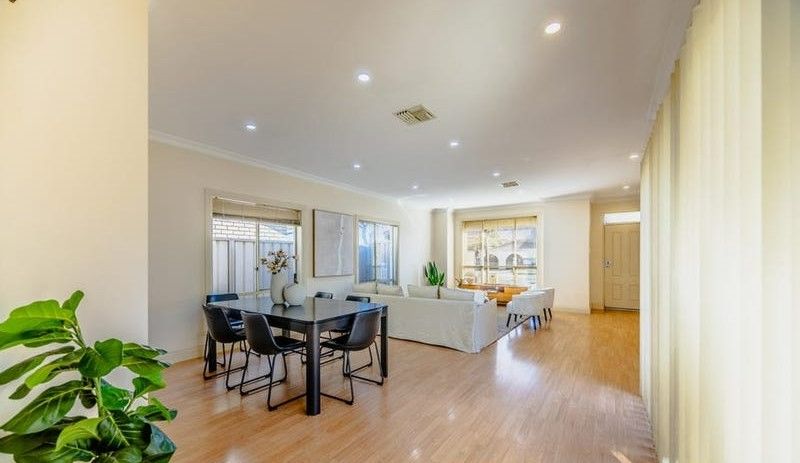 Dinning Torrensville