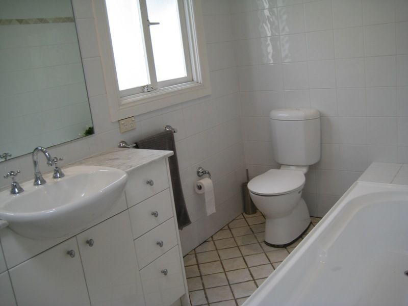 Upstairs Bathroom