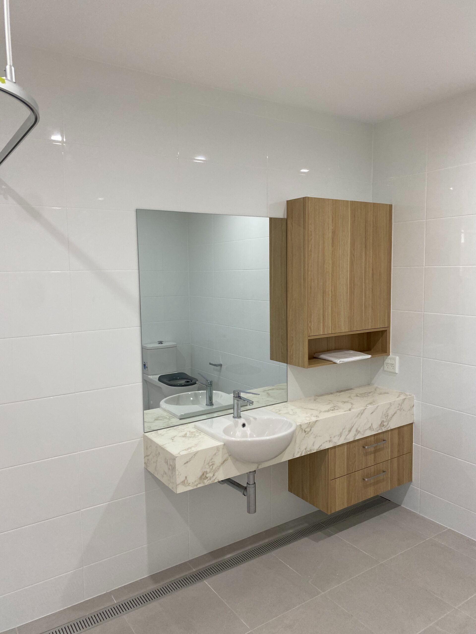 House 1-Bathroom-1-scaled