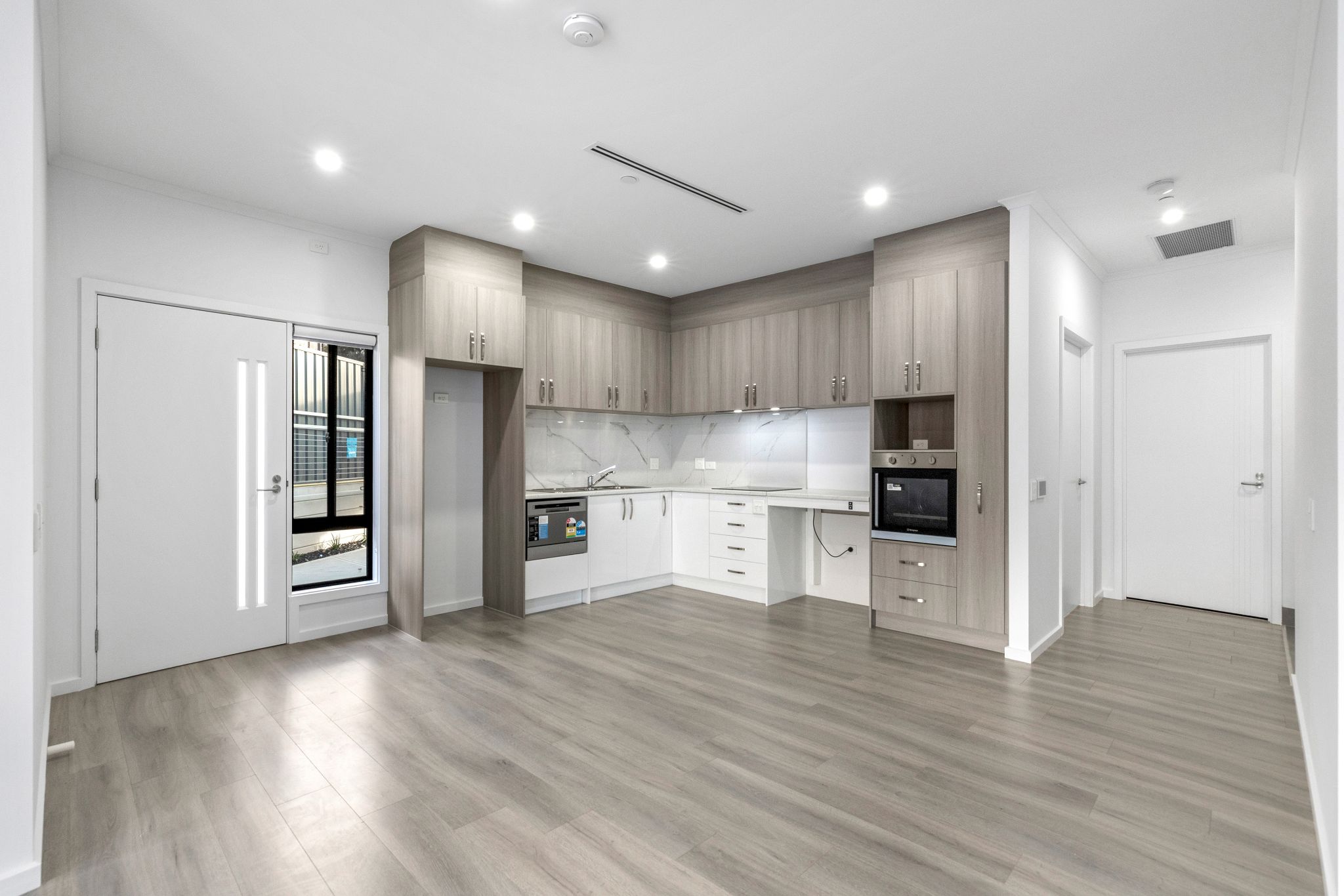 IN HOUSE IMAGING_052556