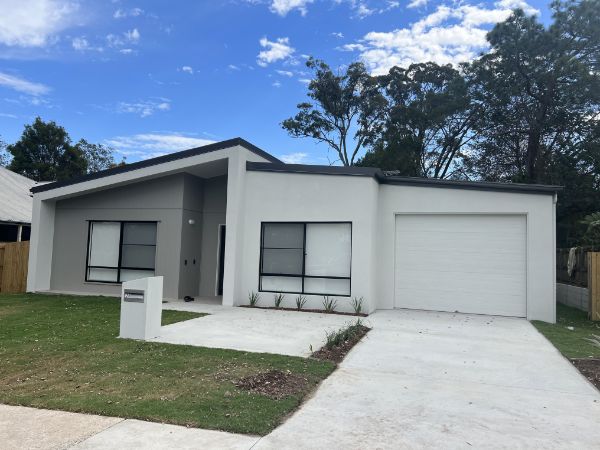 Facade  2032x1524) - 2A Brisbane St