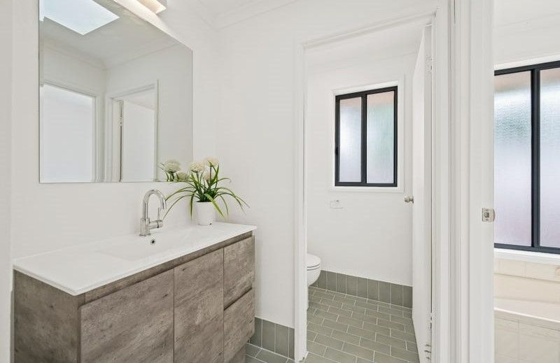 bathroom onkaringa hills