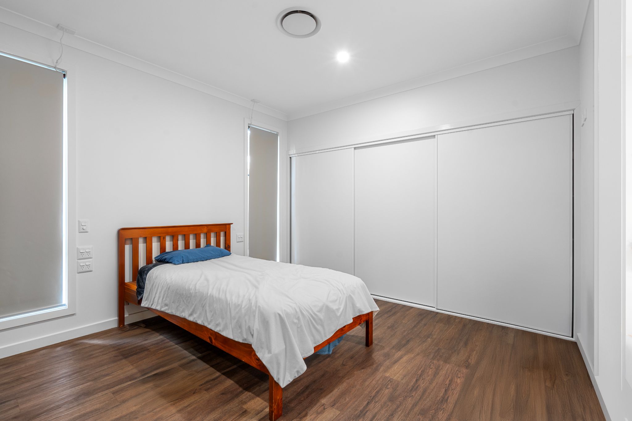 009 Open2view_ID912121-4_15_Empress_St_Centenary_Heights