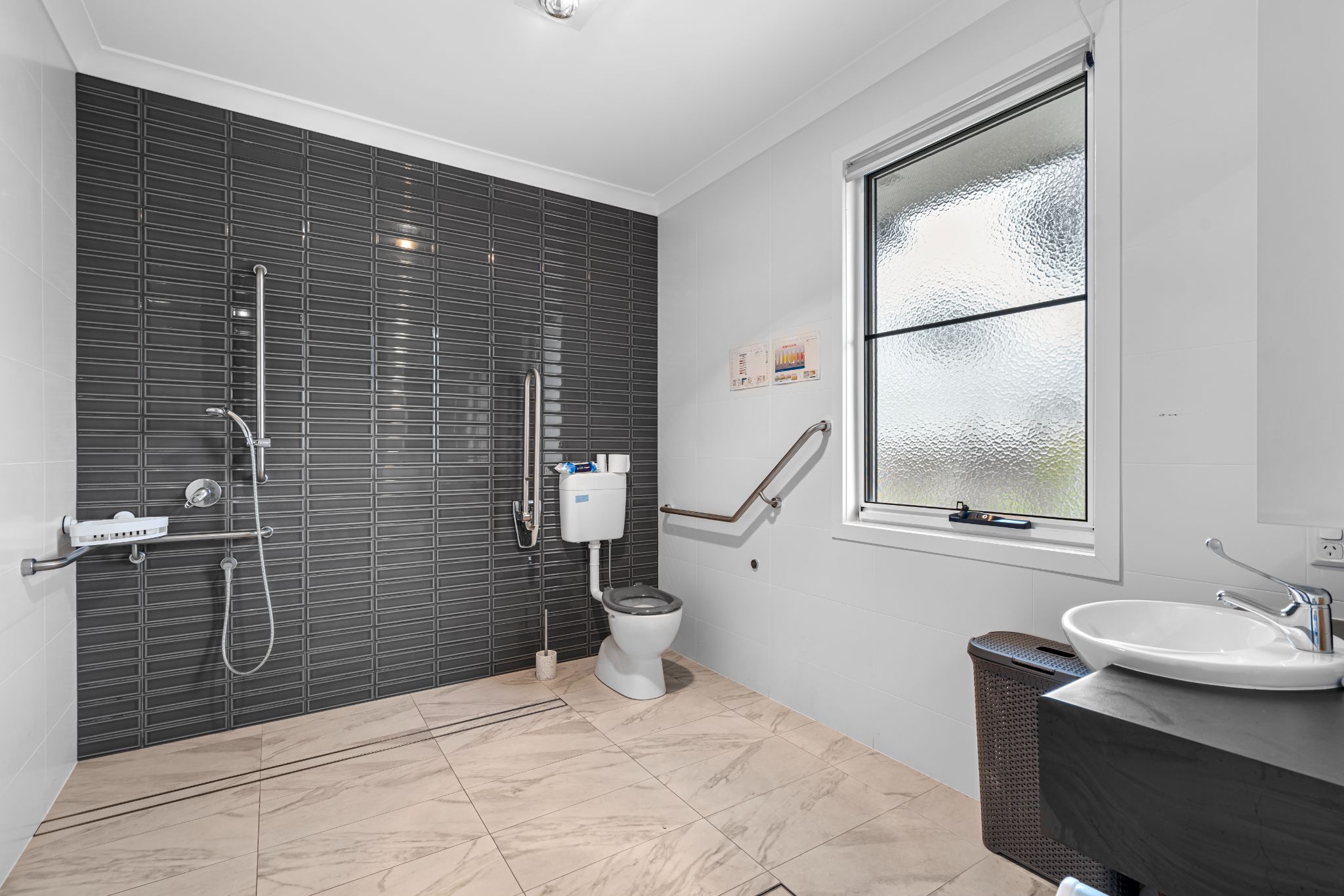 012 Open2view_ID912121-4_15_Empress_St_Centenary_Heights