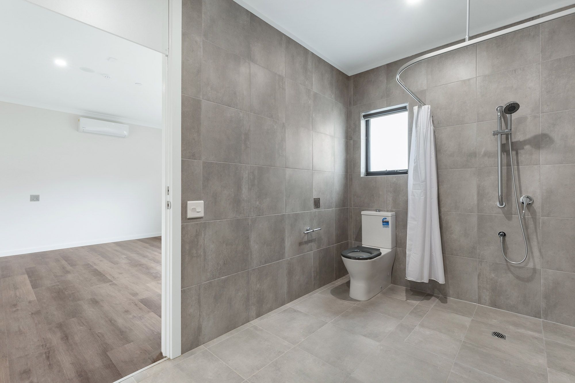 Bellbrae   Ensuite into Bedroom LR No Logo