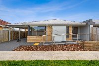 Facade   Giddings Street