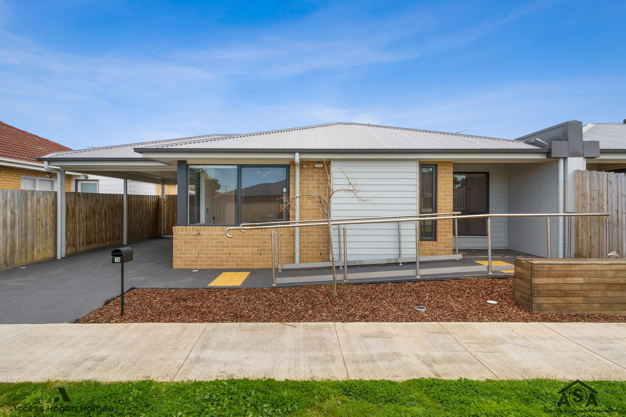 Facade   Giddings Street