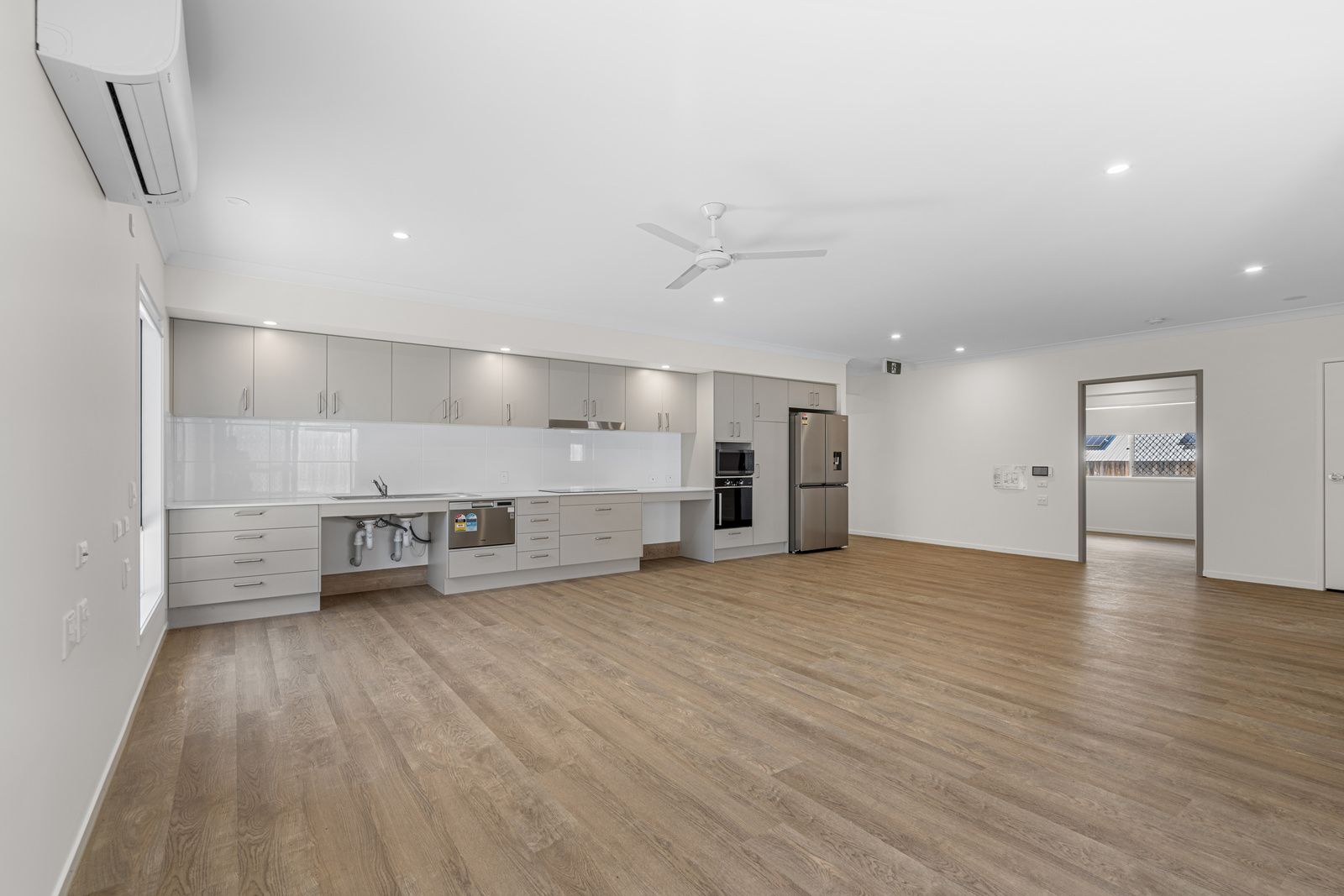 003 Open2view_ID965280-18_37_Stuart_St_Goodna