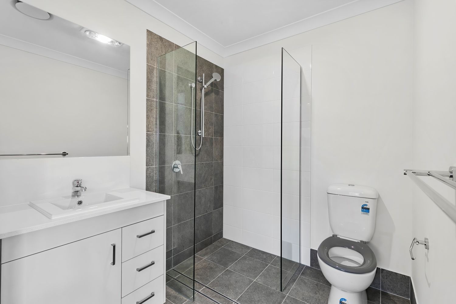 001 Open2view_ID941418-8_Ocean_Edge_Road