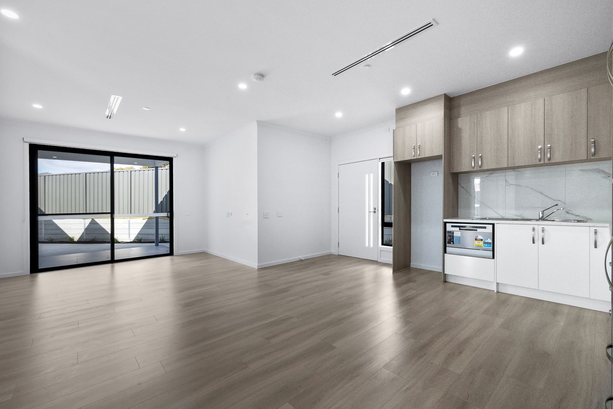 IN HOUSE IMAGING_052559