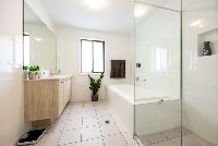 LR 20230421-19 Stewards dr-013_large