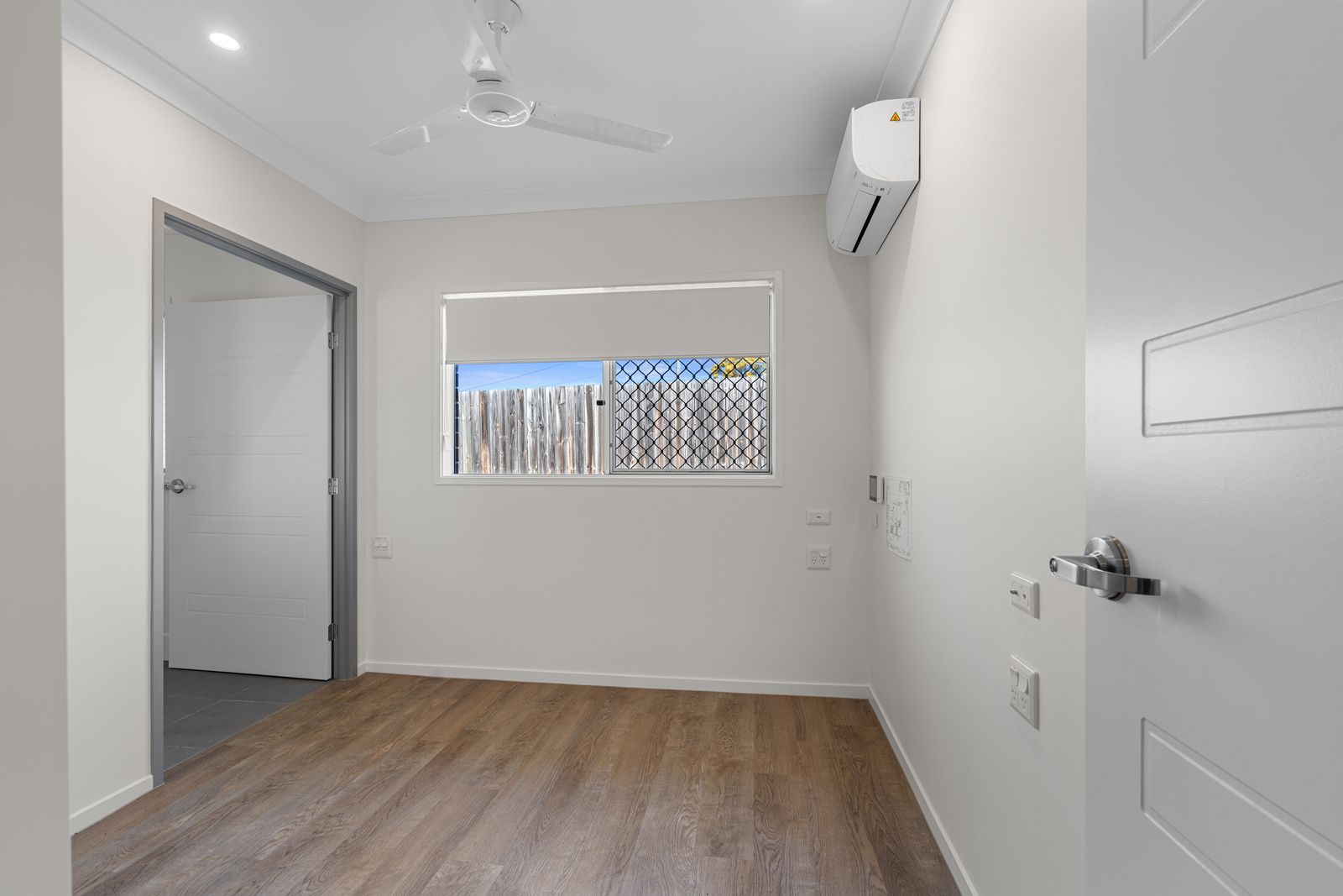 012 Open2view_ID965280-18_37_Stuart_St_Goodna