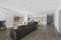 Coomera 4