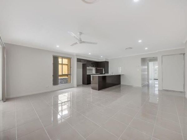 Berkingham 21   dining room