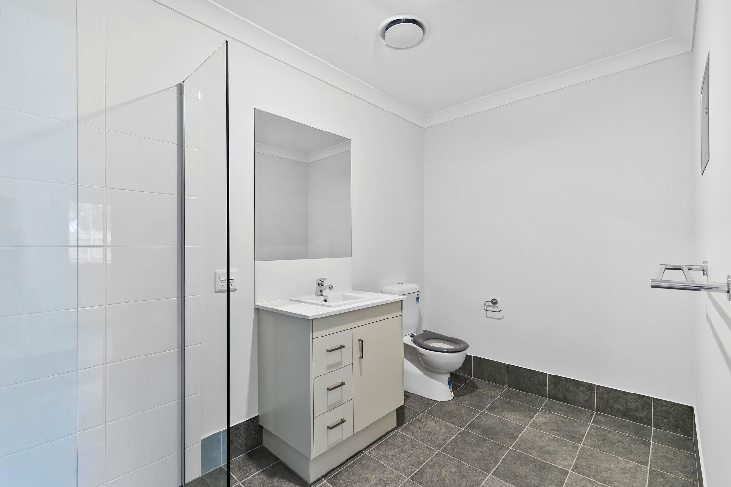 012 Open2view_ID941418-8_Ocean_Edge_Road