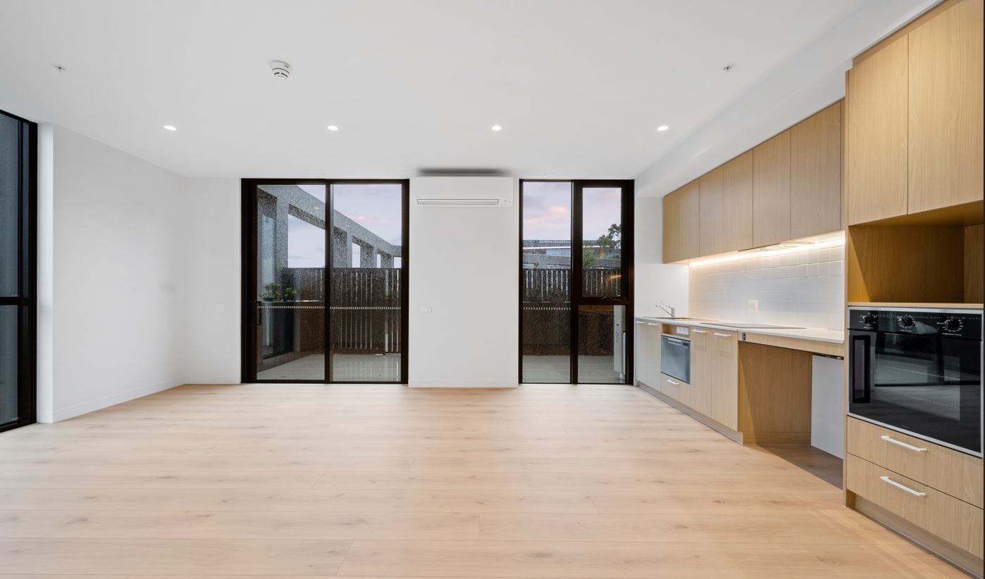 Service St Sunshine 10