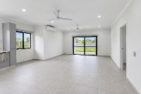 04 main-living-room